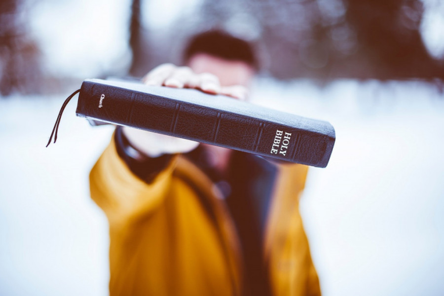 5 CITATA IZ BIBLIJE KOJE SVAKI VERNIK TREBA DA ZNA: U njima se krije rešenje svakog PROBLEMA, mogu promeniti život