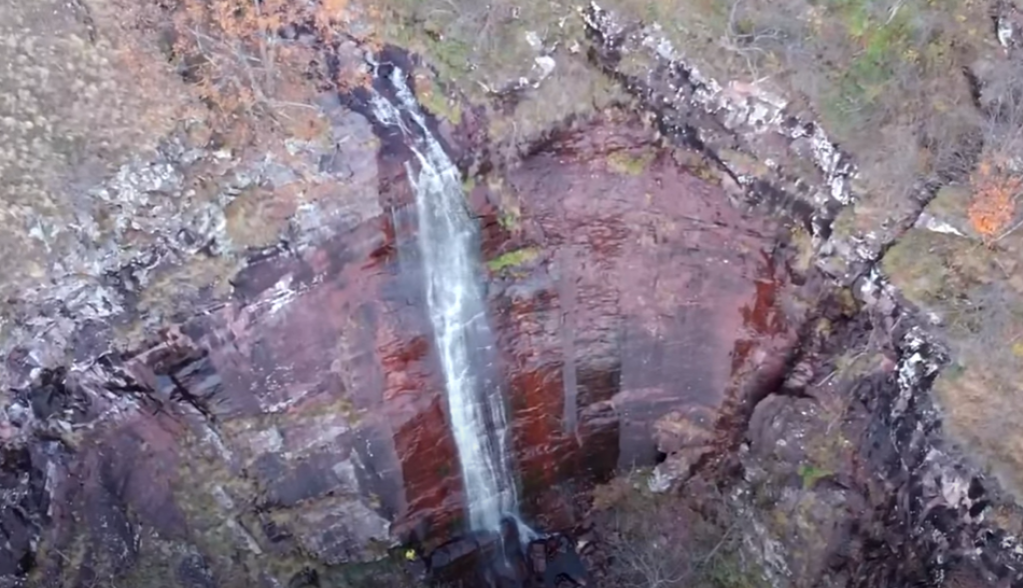 OVO MESTO ĆE POSETITI SAMO NAJUPORNIJI Jedan od najzabačenijih i najlepših vodopada Stare planine (VIDEO)
