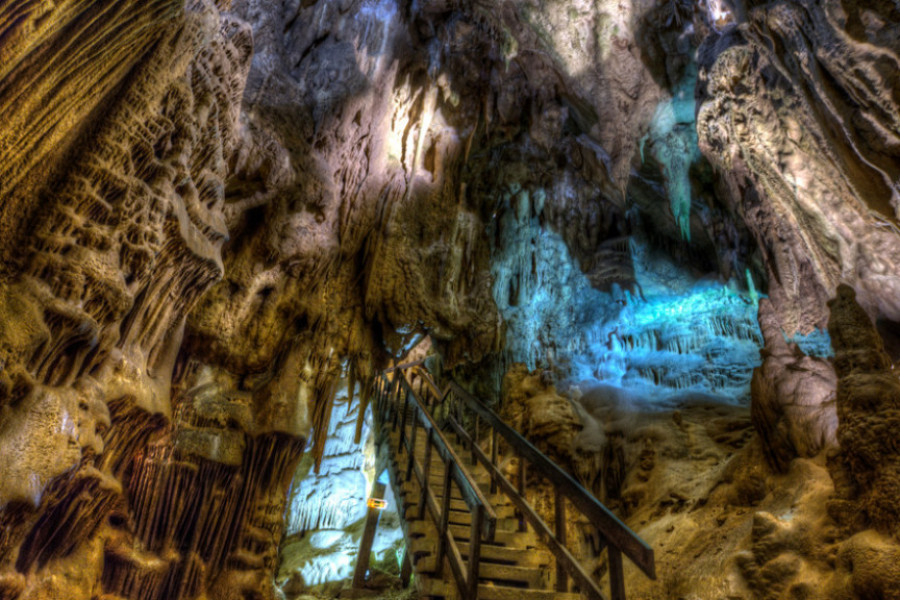 ZA MNOGE JE NAJLEPŠA U SRBIJI Da li ste do sada posetili Divljakovačku pećinu, ako niste onda to morate učiniti što pre - evo i zašto (FOTO)
