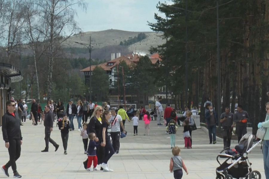 NAJBOLJE ZARAĐUJU UŽIČANI?! Najveća primanja na teritoriji Zlatiborskog okruga u maju mesecu ostvarili su upravo oni (FOTO/VIDEO)