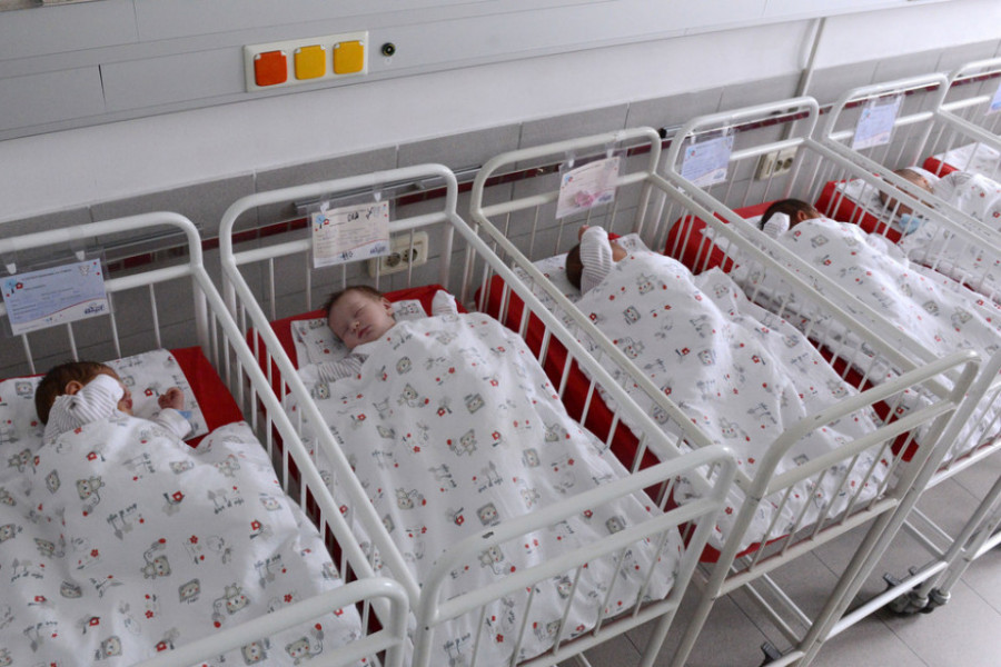 BEJBI BUM U SRBIJI Prošle godine rođeno 62.350 beba, najmanji rast u Beogradu, evo gde ima najviše novorođenih