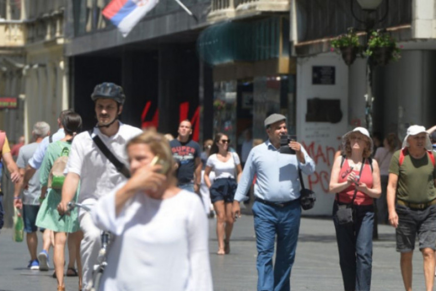 OPREZ, SRBIJA U CRVENOM Pred nama je dugi toplotni talas i vrlo visok stepen UV zračenja, evo kako se zaštititi