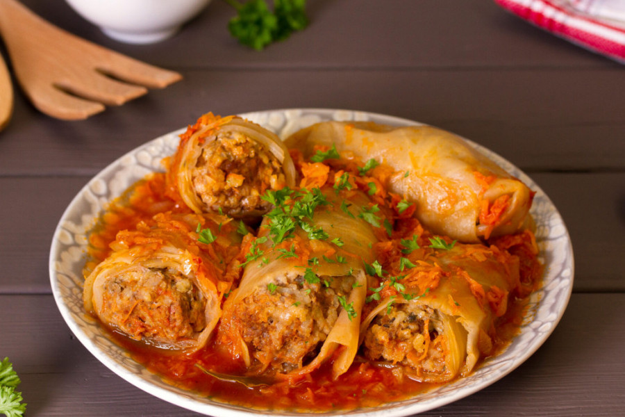 KRALJICA SVAKOG VESELJA Omiljeno jelo našeg naroda kao neizostavni deo svih proslava i slavskih trpeza