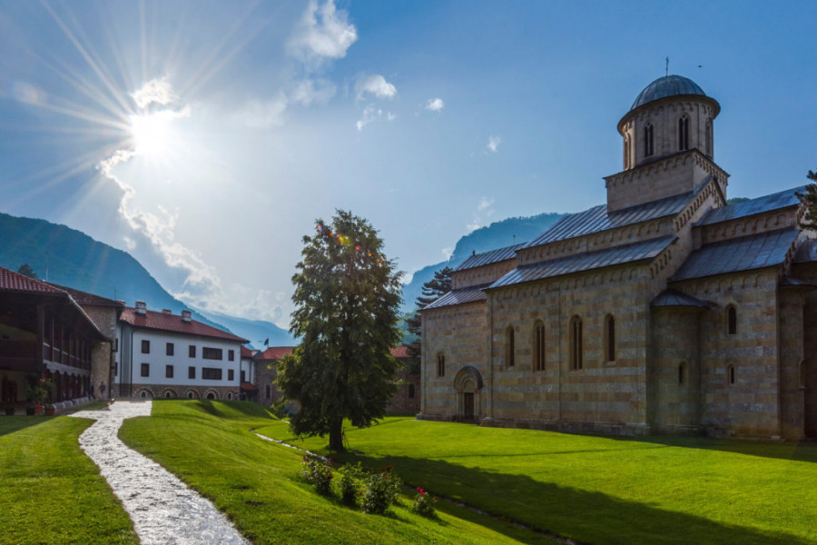 STIGLA IH JE RUKA BOŽJA Užasna sudbina Turaka koji su pokušali nasilno da pretvore manastir Visoke Dečane u džamiju