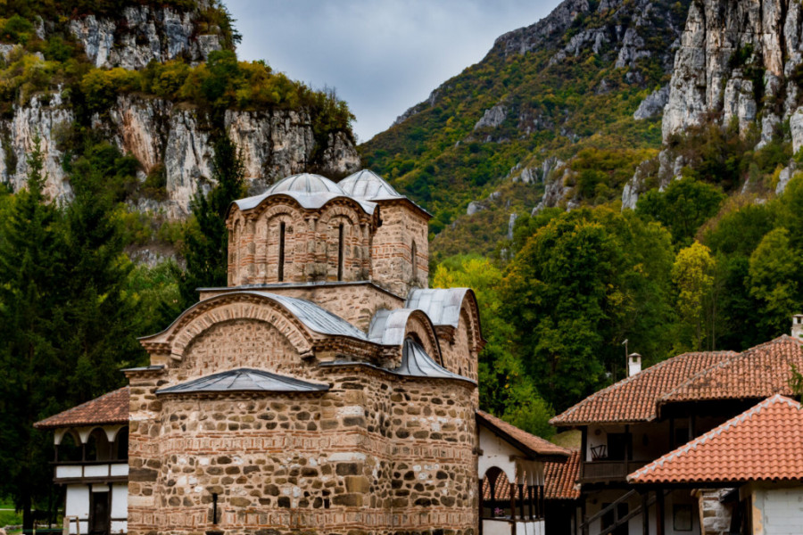 ZADUŽBINA SESTRIĆA CARA DUŠANA Jedan od najvećih i najvrednijih spomenika srpske srednjovekovne kulture