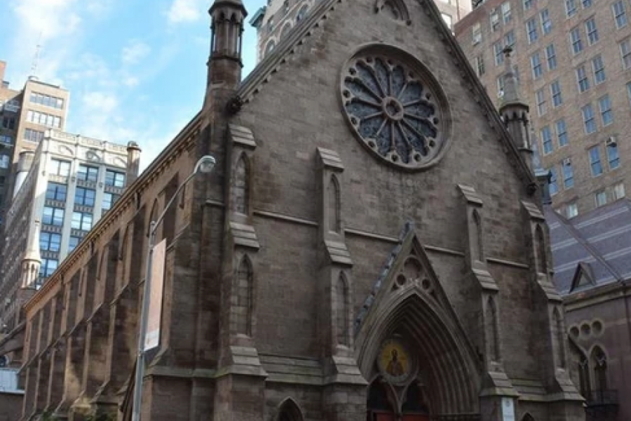 GRAĐEVINA OD ISTORIJSKOG ZNAČAJA ZA NJUJORK U ovoj srpskoj crkvi održana je prva pravoslavna liturgija u Sjedinjenim Američkim Državama