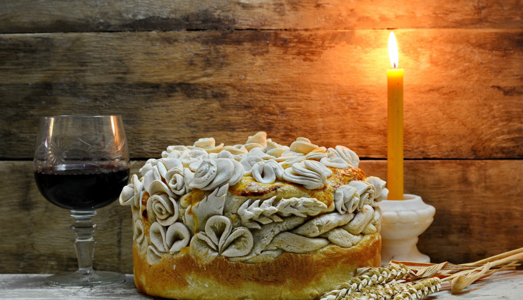 PEČENJE NA POSNOJ SLAVI: Da li je greh ili ne?