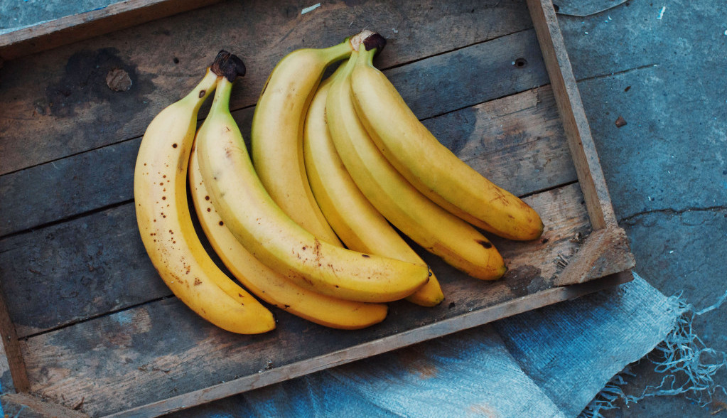 NIKAKO IH NEMOJTE BACATI Kora od banane vam može pomoći u raznim situacijama, ovo su samo neke od njih