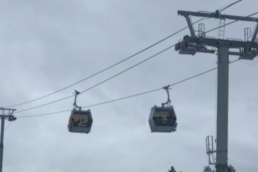 NAJVEĆA TURISTIČKA ATRAKCIJA PONOVO U POGONU Nakon 15 dana duge pauze Gold Gondola na Zlatiboru ponovo radi