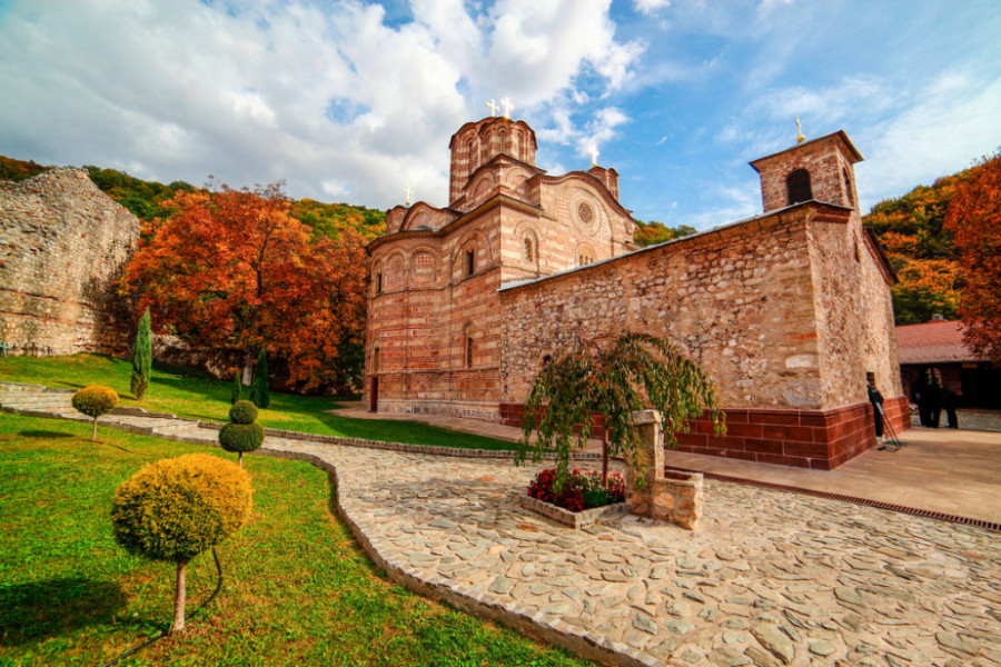 MESTO GDE KNEZ LAZAR POČIVA Manastir poznat i kao kulturni centar u kome se negovala i neguje pisana književnost