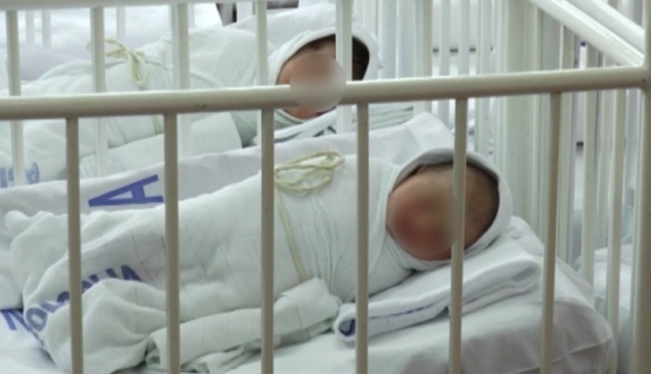 DEVOJČICE ODNELE UBEDLJIVU POBEDU U NOVOJ GODINI Čačak dočekao svoju prvu bebu u 2023. godini, zdravo novorođenče stiglo na svet