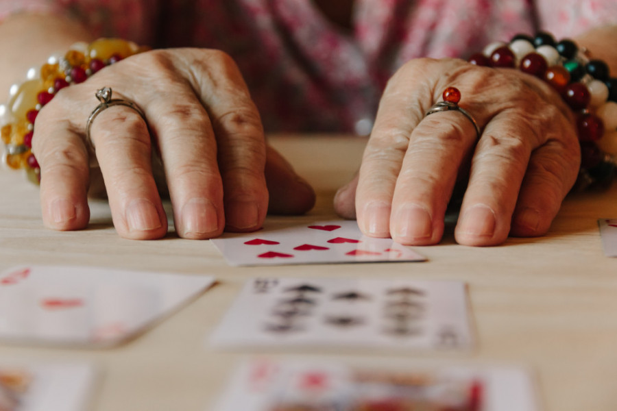 KOD NEKIH JE UNOSAO POSAO, A KOD DRUGIH STRAH Razne metode potčinjavanja čoveka (VIDEO)