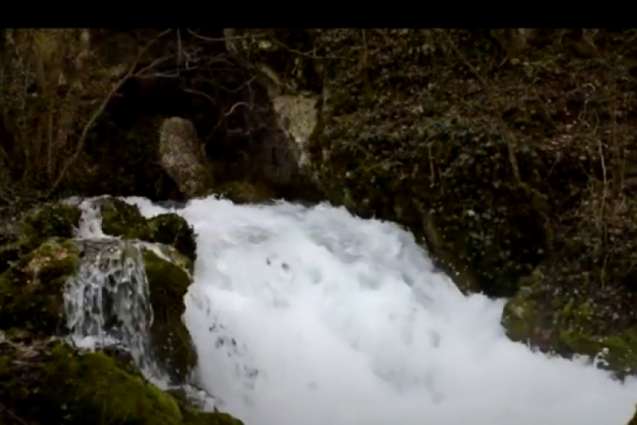 "LEPTERIJA", NA VELIKI PETAK POKAZUJU SE "BELE VODE" Ovo pojava traje nekoliko dana i voda nestane (VIDEO)