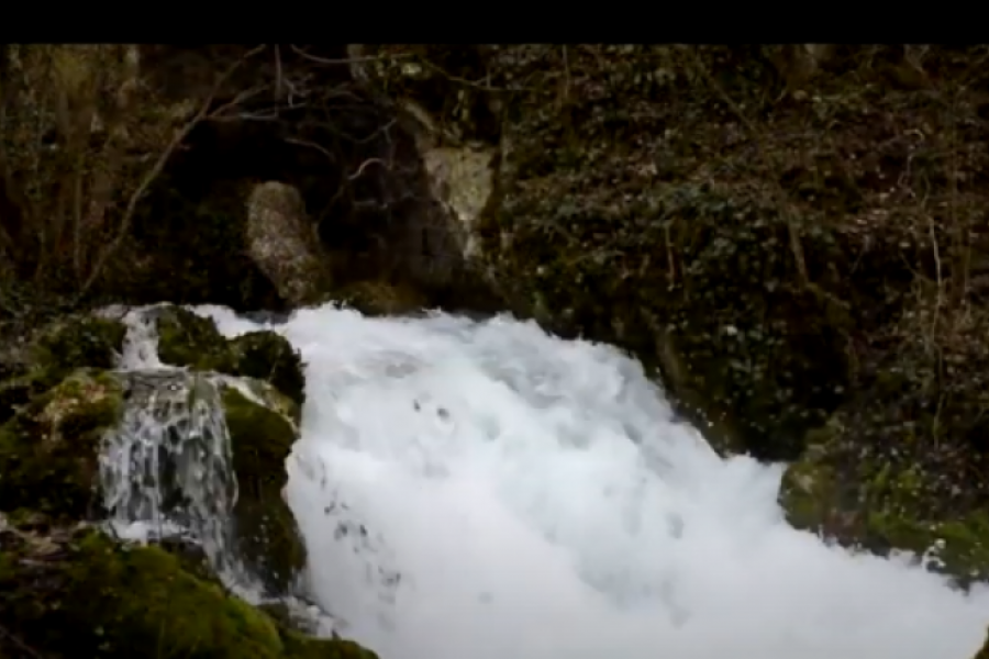 "LEPTERIJA", NA VELIKI PETAK POKAZUJU SE "BELE VODE" Ovo  pojava traje nekoliko dana i voda nestane (VIDEO)