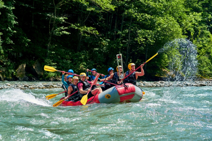 JEDINSTVENA AVANTURA Rafting Limom, dodir sa netaknutom prirodom i adrenalinsko uživanje