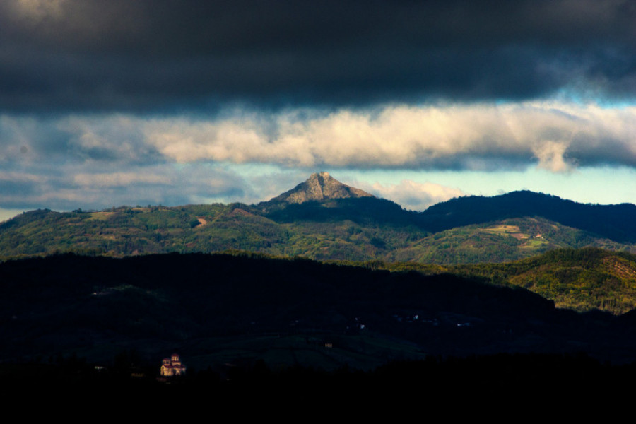 TURISTIČKI POTENCIJAL SRBIJE U SRCU ŠUMADIJE Da li znate gde se nalazi nekada aktivni vulkan, a kasnije rudnik oko koga su se otimale svetske sile? (FOTO)