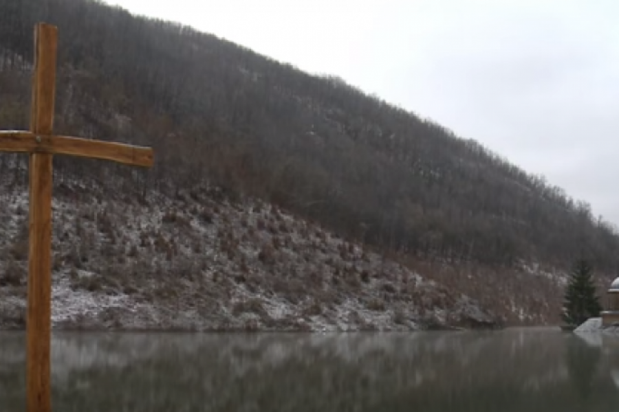 NESTAO STARI SRPSKI MANASTIR IZ 13. VEKA Karađorđev kum izlio zvono valjevske Gračanice (VIDEO)