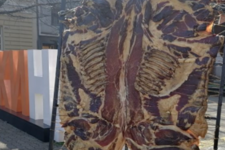 NJENO VISOČANSTVO Najveća slanina u Srbiji teška preko 170 kilograma
