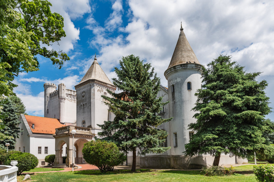 GRAD U BLIZINI BEOGRADA JE NOVA SRPSKA ATRAKCIJA Sve više turista stiže u novi turistički biser, nema gužve, a okolina je magična (FOTO)