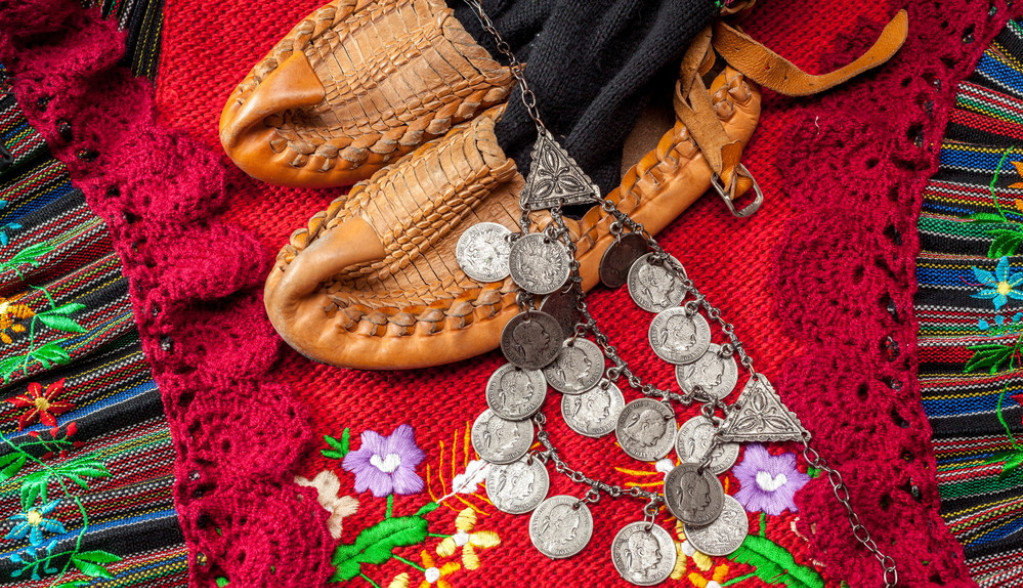 U IME ČASTI, ŽIVOTA I SMRTI Obraz se smatra središtem časti, EVO ZAŠTO SE LJUBIMO TRI PUTA!