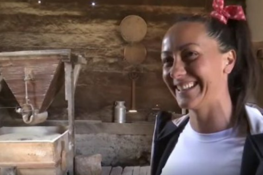 OVO ČUDO STARO 200 GODINA I DANAS RADI! Ivana oživela dedinu VODENICU i sad proizvodi brašno za inostranstvo