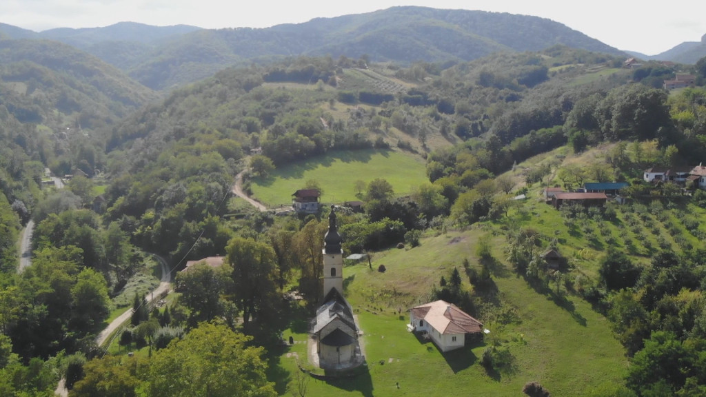SRPSKA PLANINA SA NEOBIČNOM PRIČOM Arheološko nalazište, manastiri i tužna priča o imenu lepotice u blizini Čačka (FOTO)