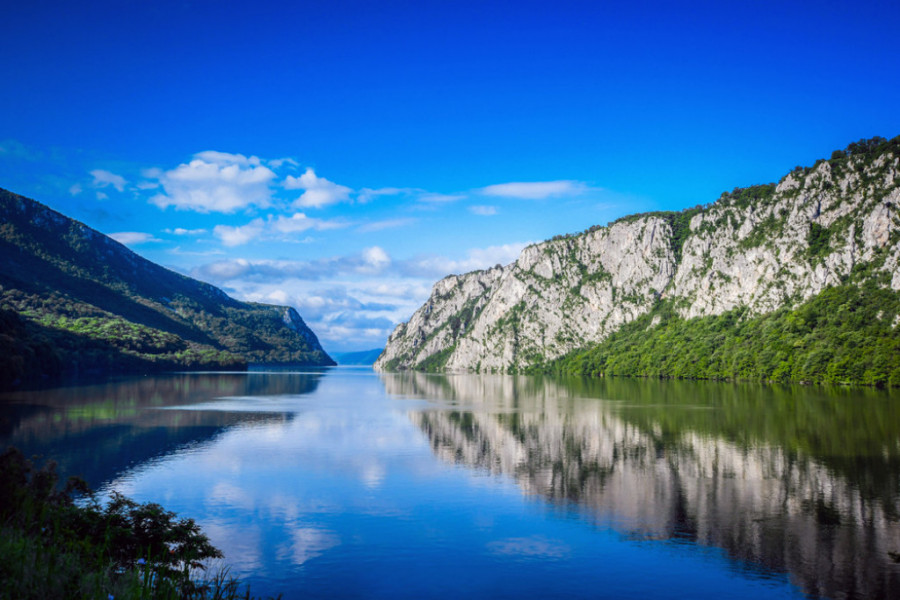 NAJVEĆE I NAJLEPŠE JEZERO U SRBIJI Jedno od dragocenih dragulja naše zemlje koje pleni svojom posebnom lepotom
