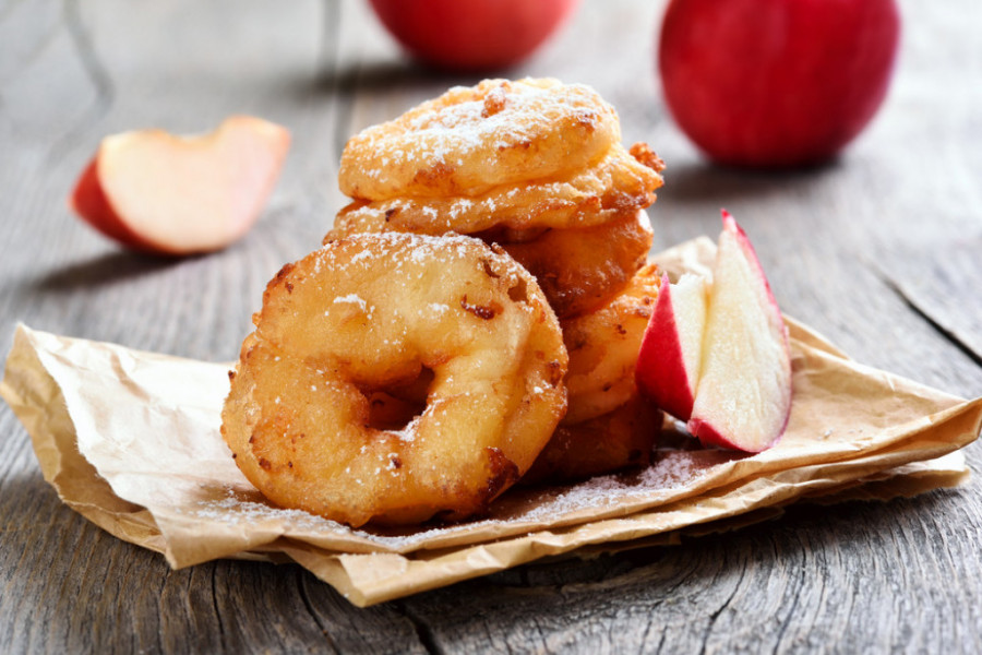UKUSNA POSLASTICA IZ VOJVODINE Starinski recept za jabuke u šlafroku, za svačiji džep! (RECEPT)