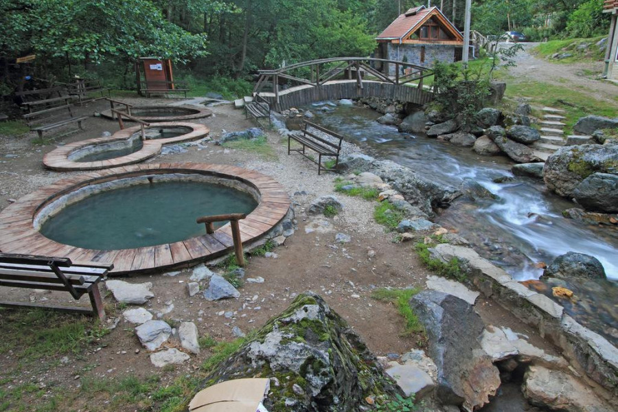 Riznica lekovitih izvora u Srbiji: Ovu okrepljujuću banju obožavao je i kralj Milutin (VIDEO)