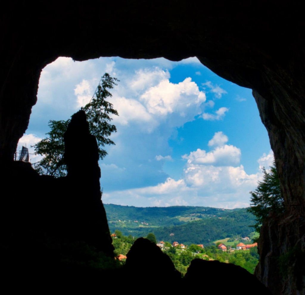 REMEK DELO PRIRODE Potpećka pećina mami turiste svojim neobičnim lepotama i istorijom još iz doba neolita (VIDEO)