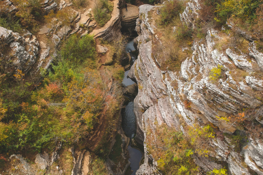 SRBIJA IMA SVOJ KOLORADO Čudo prirode smešteno na obroncima Stare Planine koje jednostavno morate posetiti jednom u životu