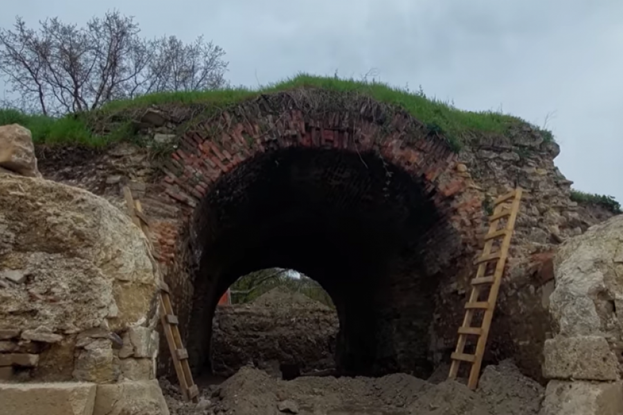 OTKRIVENA VODENA KAPIJA Skoro 100 godina skrivana konstrukcija na bedemu Beogradske tvrđave (VIDEO)