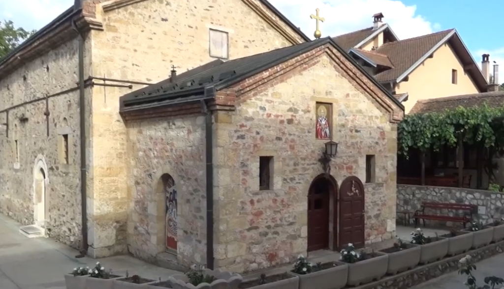 SVAKE PRVE SUBOTE U MESECU ČITAJU MOLITVE Ako ne možete da nađete srodnu dušu, posetite ovaj manastir (VIDEO)