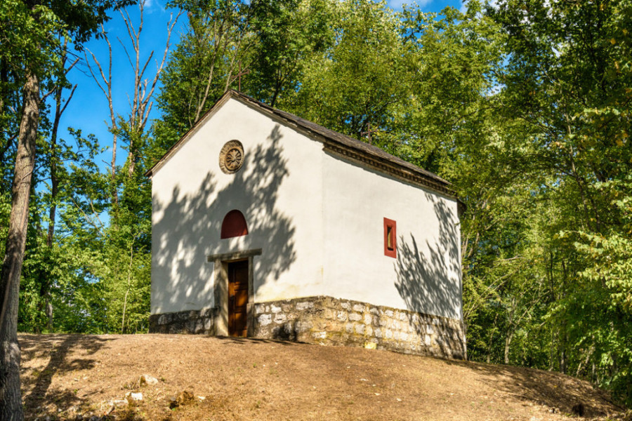 SRPSKA SVETA GORA U SRCU KABLARA Ilinje za sada nije „živi” manastir, odnosno nema monaškog života (VIDEO)