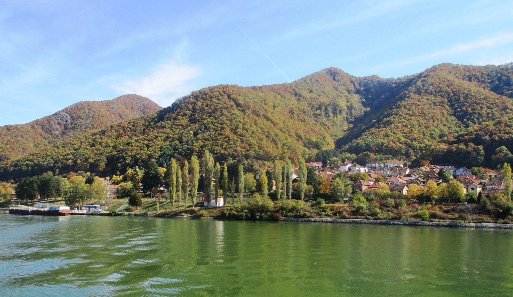 KAO BISER ČISTA I LEPA NA DUNAVU LEŽI TEKIJA Danas je ne samo najlepši gradić na obali Dunava već i najprijatnije mesto za odmor (VIDEO/FOTO)