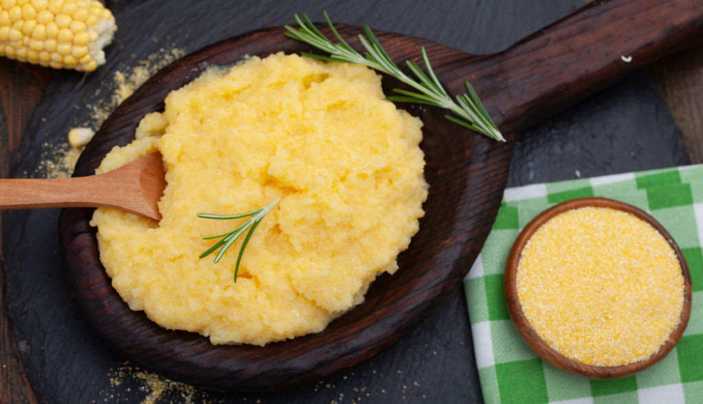 Kako skuvati KAČAMAK NA STARINSKI NAČIN:Tradicionalni recept koji je nedostajao vašoj kuhinji