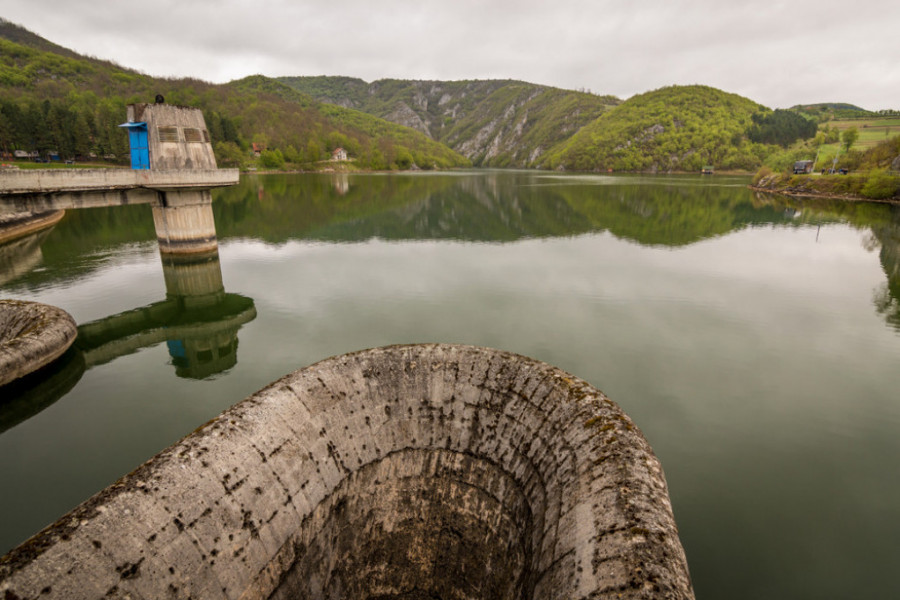 brana, Radoinjsko jezero