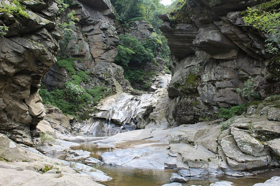 KANJON NESTVARNE LEPOTE KRASI VUČJE Remek delo prirode, za koje je retko ko u Srbiji čuo (FOTO/VIDEO)