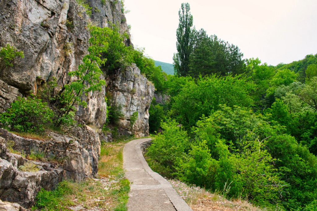 NAJSJAJNIJI UKRAS ISTOČNE SRBIJE Prema predanju, knez Lazar je sa svojim konjanicima ovde boravio nakon Maričke bitke 1371. godine (FOTO/VIDEO)