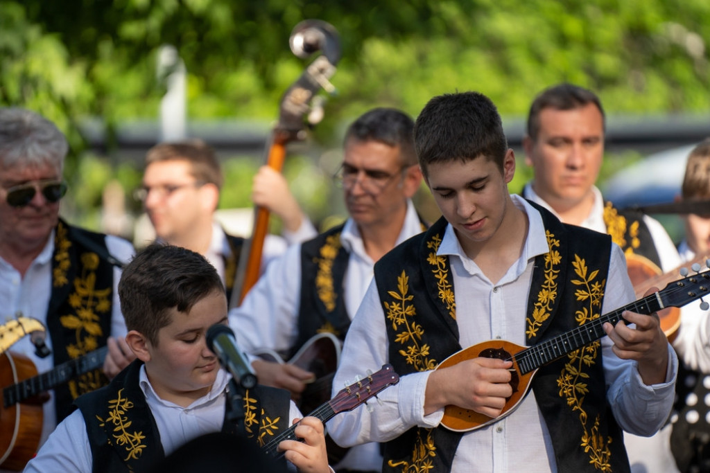 SVE PREDNOSTI RURALNOG ŽIVOTA Selo je idealno mesto za život ako tražite harmoniju sa prirodom (FOTO/VIDEO)