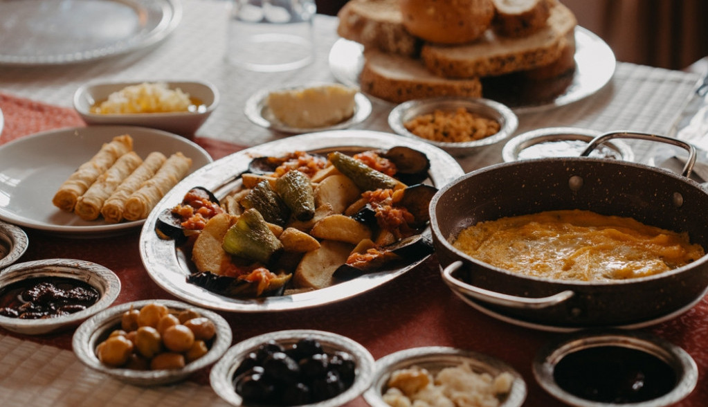 VEĆINU JELA SMO PRIMILI OD TURAKA S obzirom da smo vekovima bili porobljeni, logičan zaključak je ovo! (FOTO)