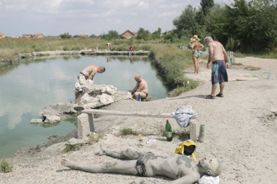 LEKOVITO BLATO KOJE LEČI SVE BOLESTI Deset kilometara od centra Beograda nalazi se ovo manje poznato čudo prirode!