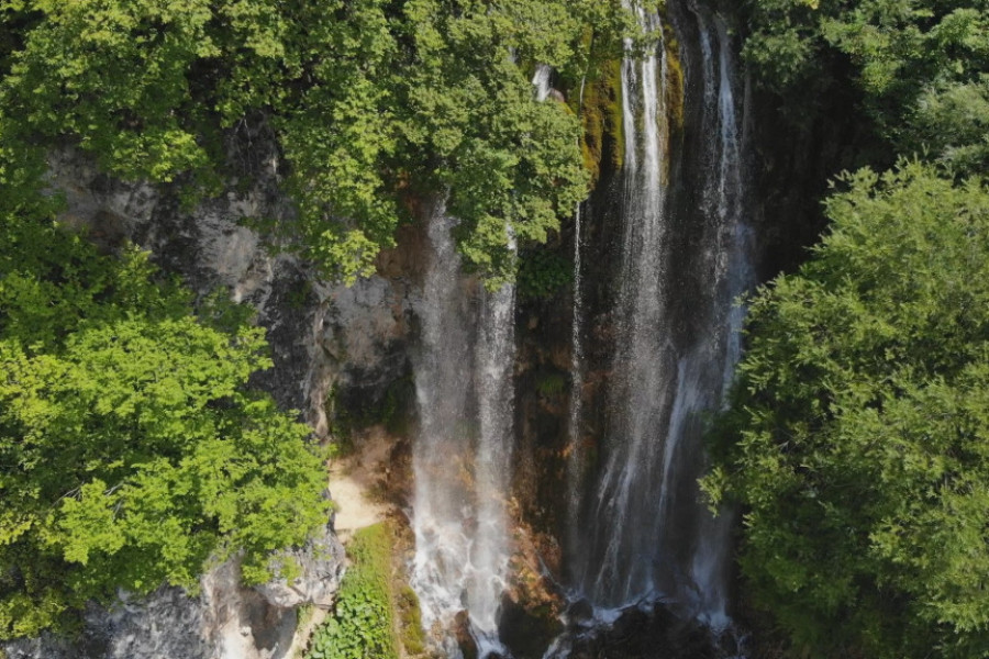 FASCINANTNI JADOVNIK I MILEŠEVAC Prirodne lepote Prijepolja i turistička ponuda predstavljeni u Crnoj Gori, na pola puta od mora do Beograda (FOTO)