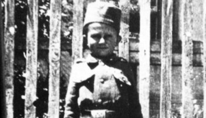 NAJMLAĐI PODNAREDNIK SVIH VREMENA Imao je 8 godina kada je otišao u rat da osveti svoju porodicu! (FOTO/VIDEO)