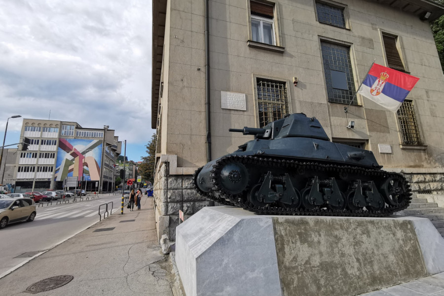 OVAJ TENK DECENIJAMA ČUVA UŽICE Simbol je grada na Đetinji, jedan od 1200 koliko ih je ukupno proizvedeno u svetu (FOTO/VIDEO)