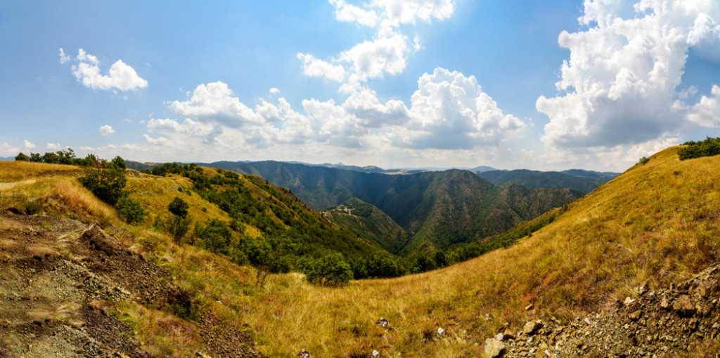 SVOJU SLAVU JE STEKLA NEVEROVATNOM LEPOTOM Rečica koja vijuga kroz prelepe krajolike između Zlatibora i Zlatara ostavlja bez daha (FOTO/VIDEO)