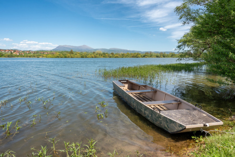 POTIČE IZ KAMENOG DOBAR Srpsko jezero pravo je čudo prirode, a proleće je idealno vreme da ga posetite (FOTO)