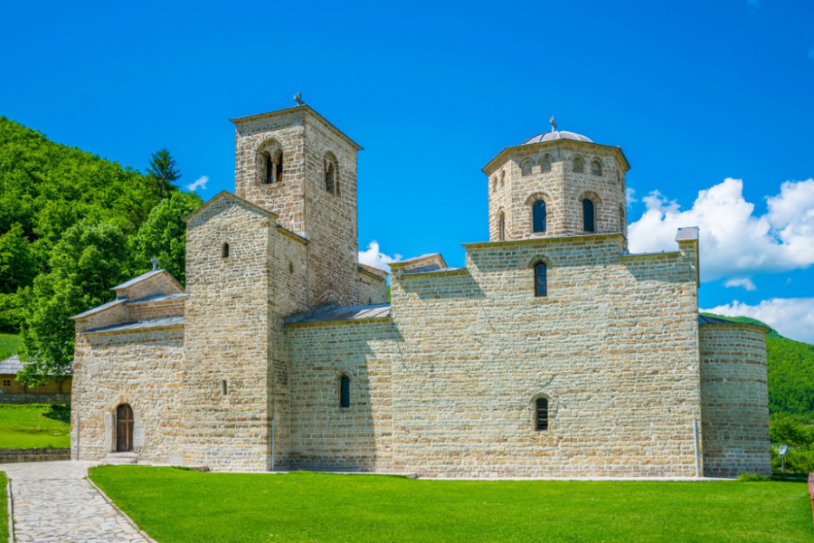 NEKI OD NAJLEPŠIH MANASTIRA U SRBIJI Njihova očuvanost svedoči o dostignućima civilizacije u regiji (FOTO) (VIDEO)