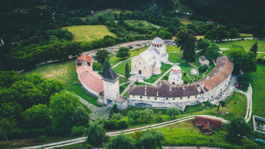 NEKI OD NAJLEPŠIH MANASTIRA U SRBIJI Njihova očuvanost svedoči o dostignućima civilizacije u regiji (FOTO) (VIDEO)