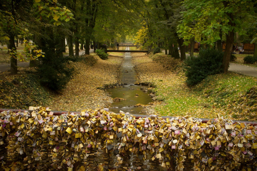 VRNJAČKA BANJA RAJ ZA TURISTE Šetajte vrtom do tajnovitog zamka, a opuštanje ostavite za akva-park (DRUGI DEO) (FOTO+VIDEO)